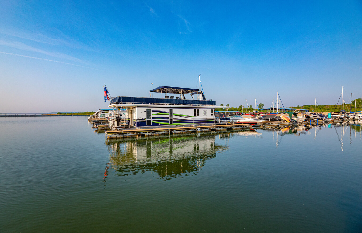 Slips, Boat Slips, Transient Slips, Covered Slips | Saylorville Lake Marina